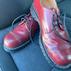 Solovair Gibson- Oxblood Toe Capped